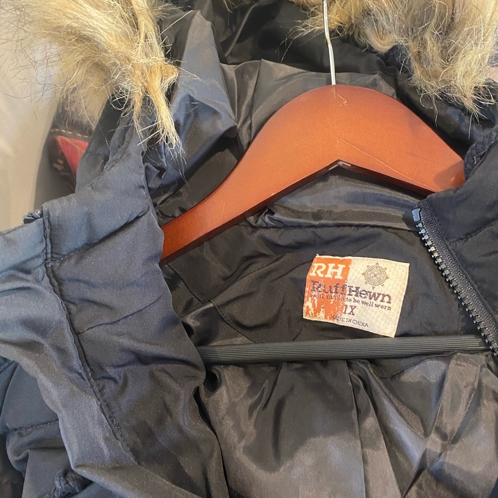 Long Black Winter Parka w/ Faux Fur Hood - Picture 4 of 8